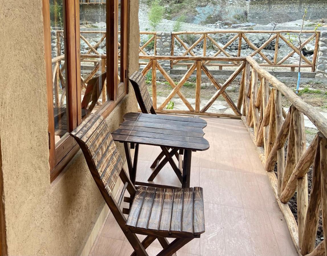 Shivadya Tirthan - Tirthan Valley Banjār Exterior foto