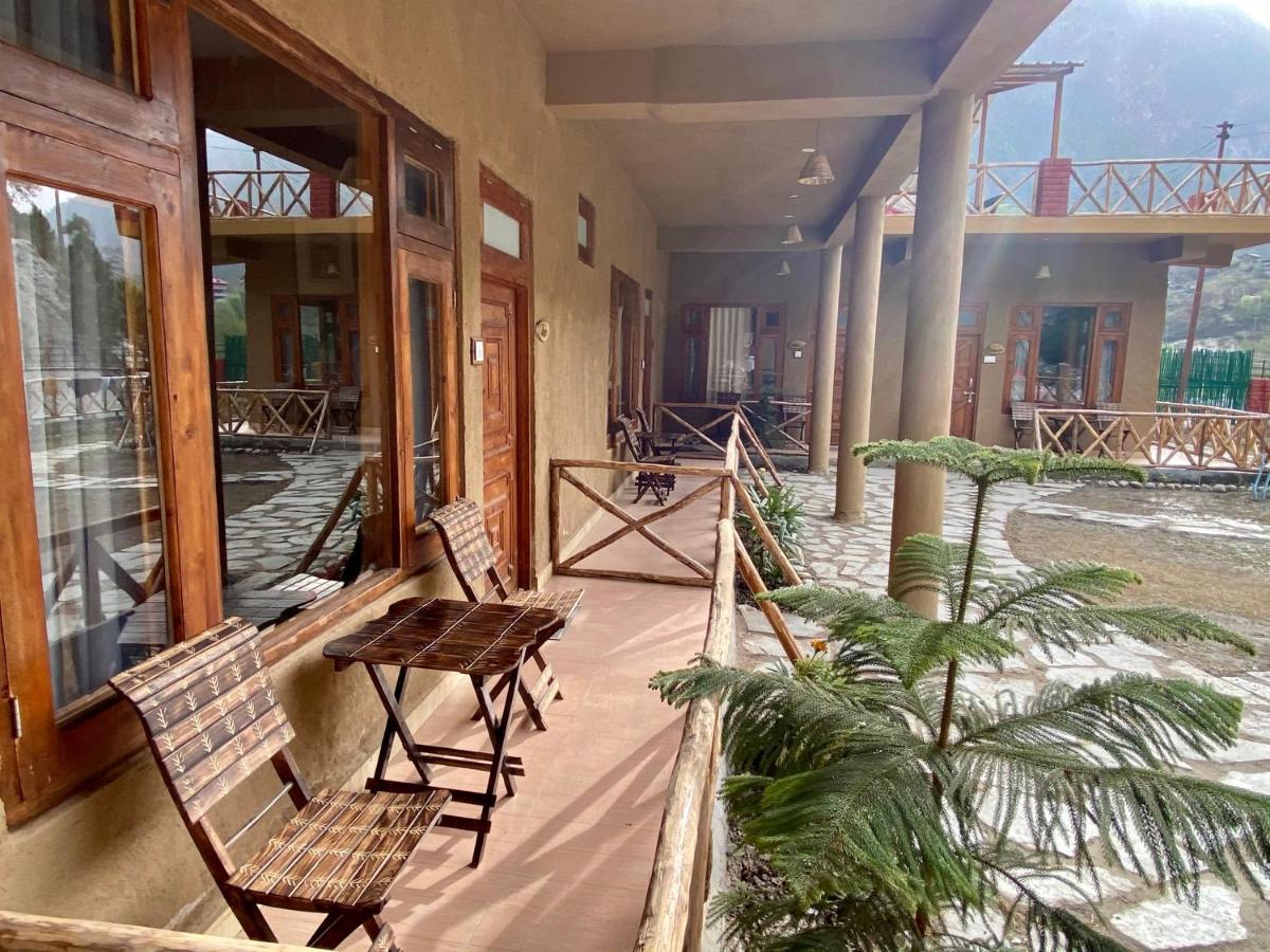 Shivadya Tirthan - Tirthan Valley Banjār Exterior foto